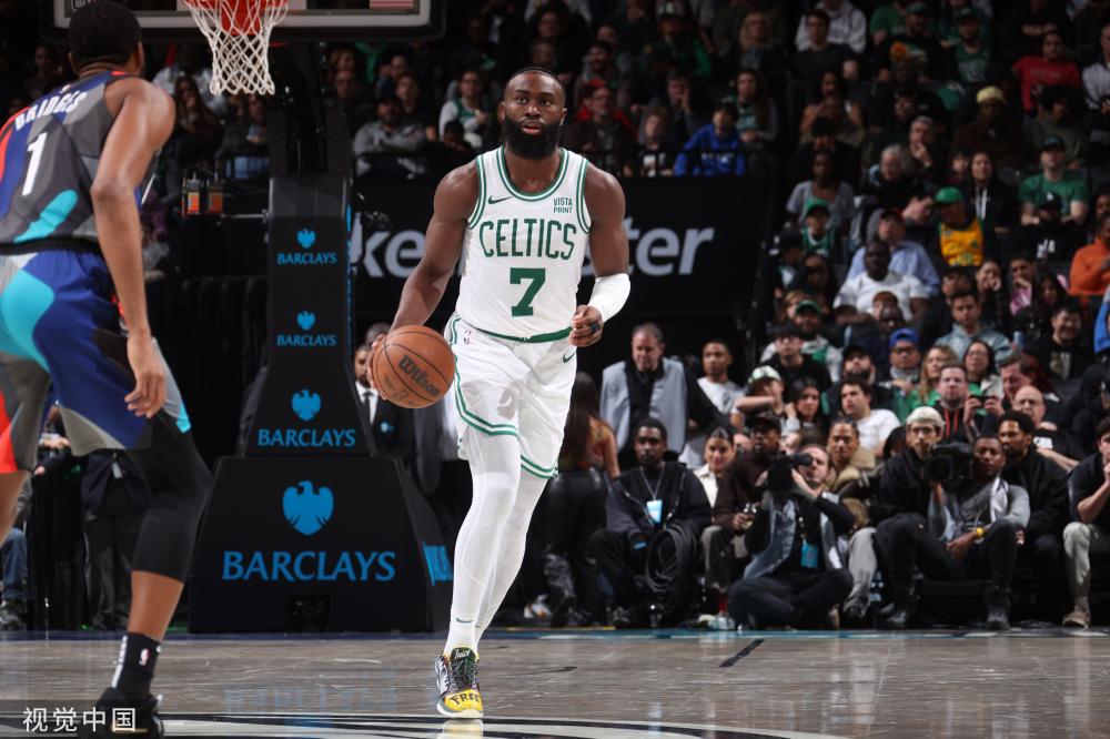 这位年轻的 这位年轻的