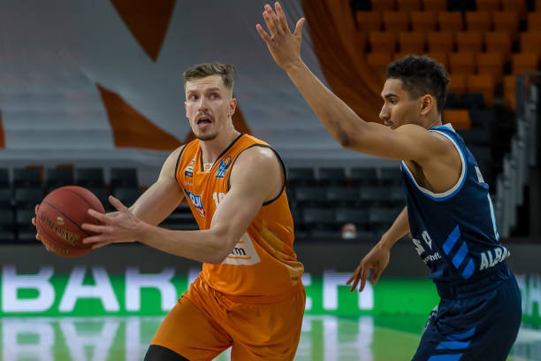 萨博尼斯 萨博尼斯