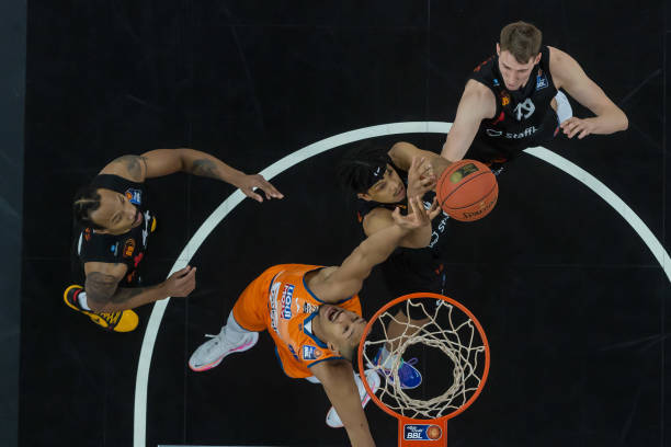 跑位不断撕 跑位不断撕