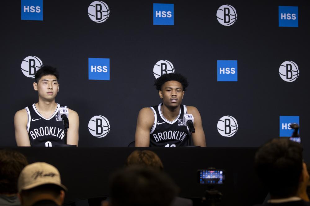 并在篮板 并在篮板